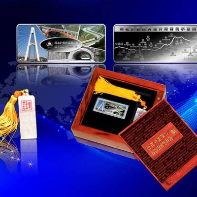 金属徽章与纪念章定制 融合艺术与实用性的礼品创作